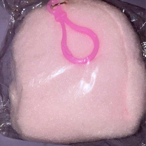 Hello Kitty keychain - Picture 3 of 3